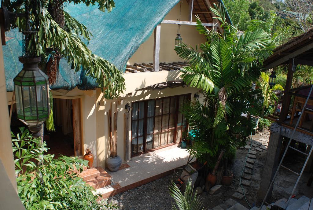 Casa Aviara Resort & Hotel بويرتو غاليرا المظهر الخارجي الصورة