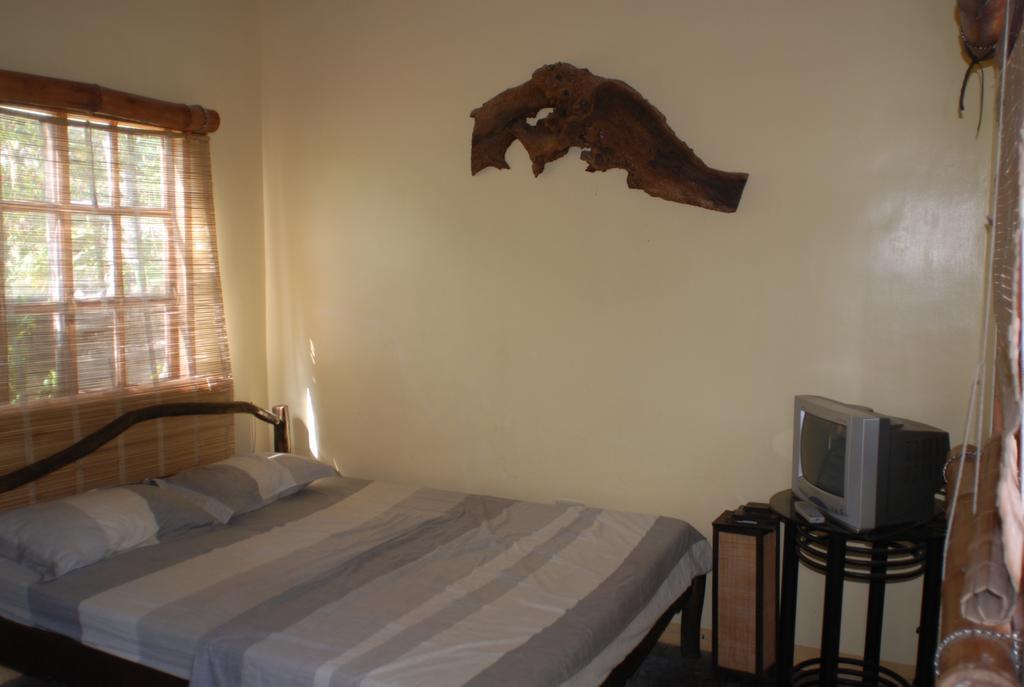 Casa Aviara Resort & Hotel بويرتو غاليرا الغرفة الصورة
