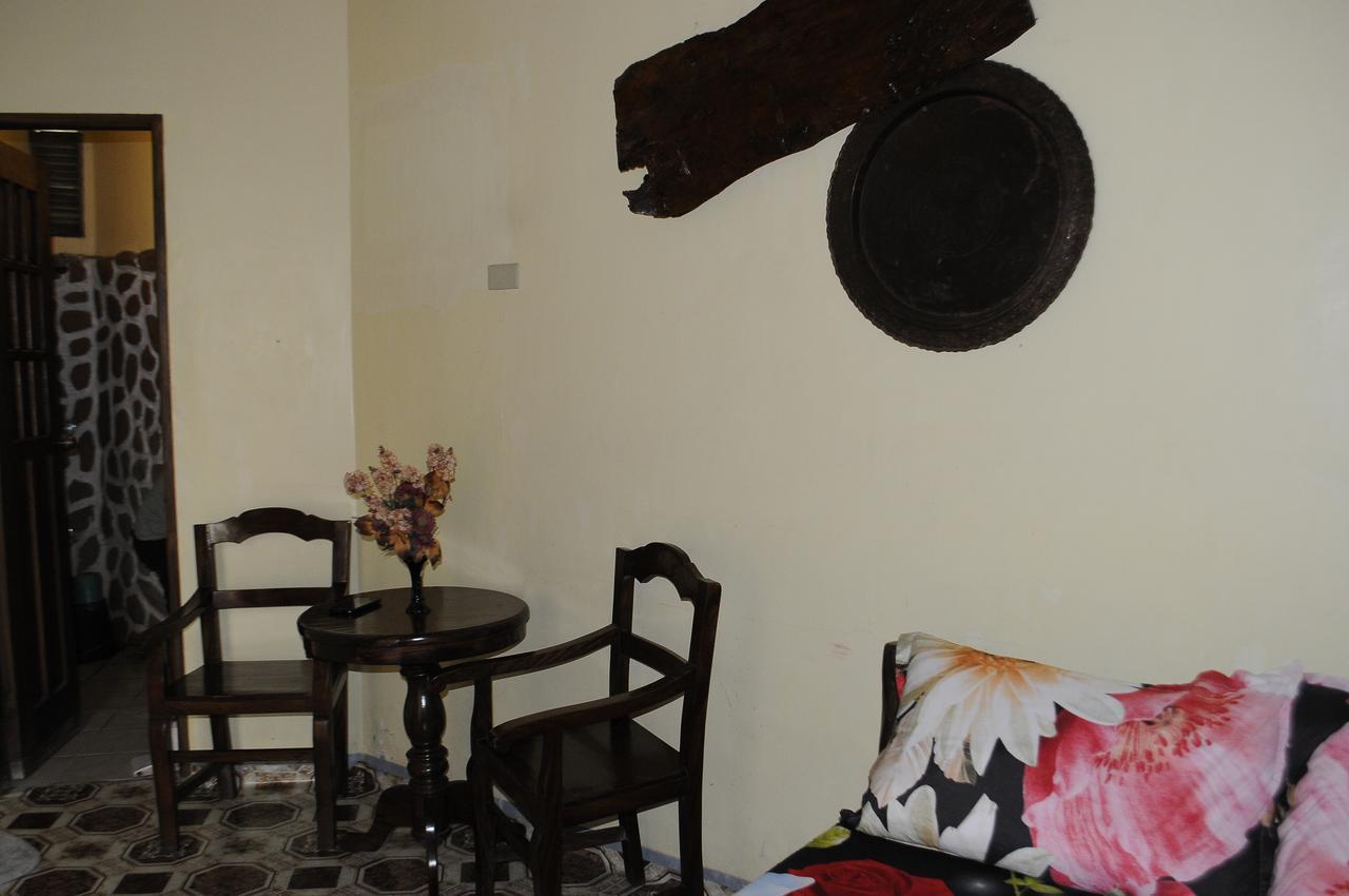 Casa Aviara Resort & Hotel بويرتو غاليرا المظهر الخارجي الصورة